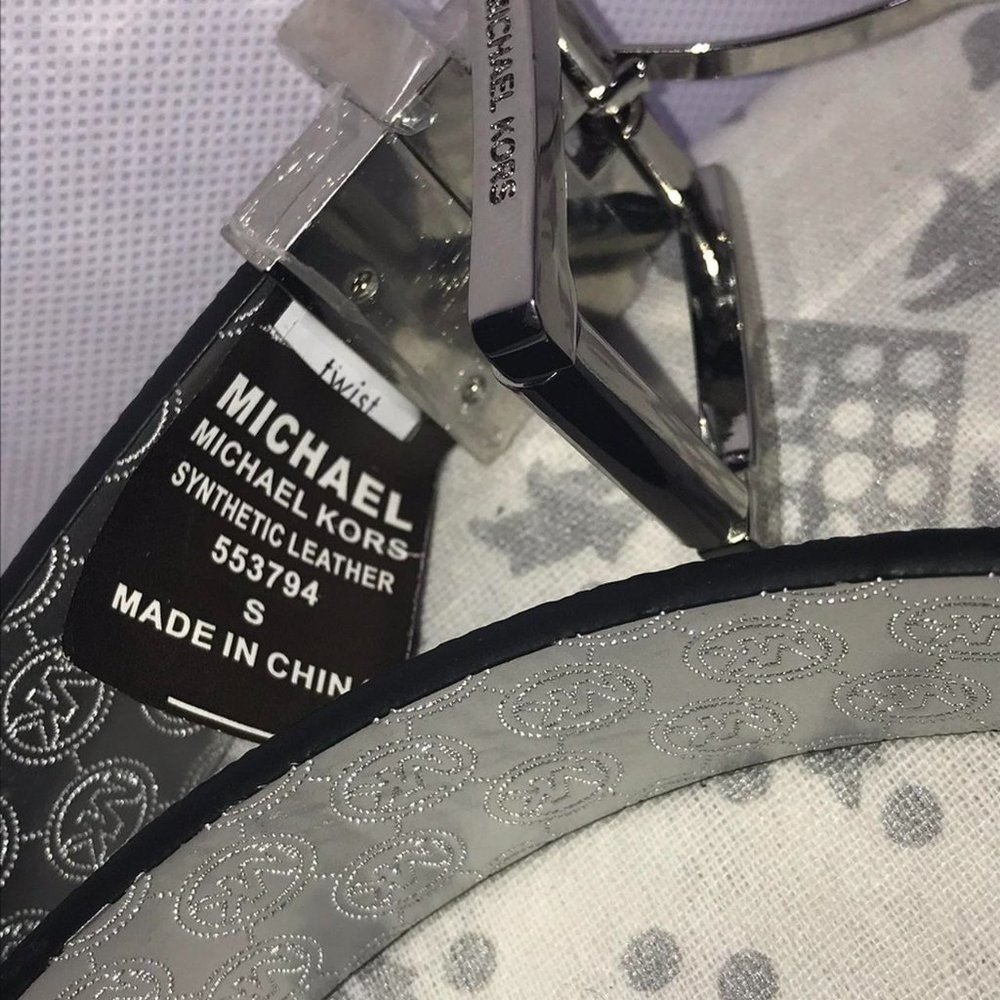 Michael Kors MK Signature Monogram Logo SilverBuckle Reversible Black Belt Small - Picture 4 of 4